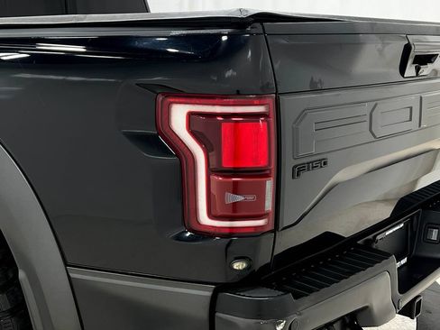 Used 2018 Ford F150 Raptor w/ Equipment Group 802A Luxury AWD/4WD image 39
