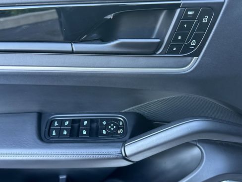 Used 2024 Porsche Cayenne Turbo GT image 12