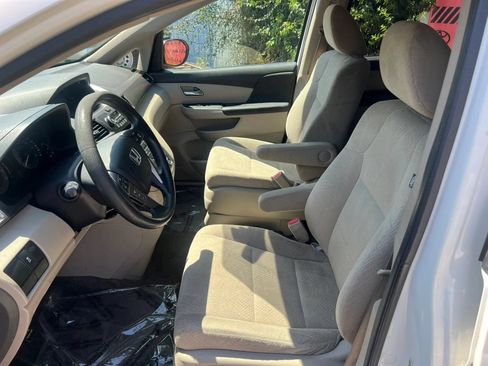 Used 2016 Honda Odyssey LX image 8