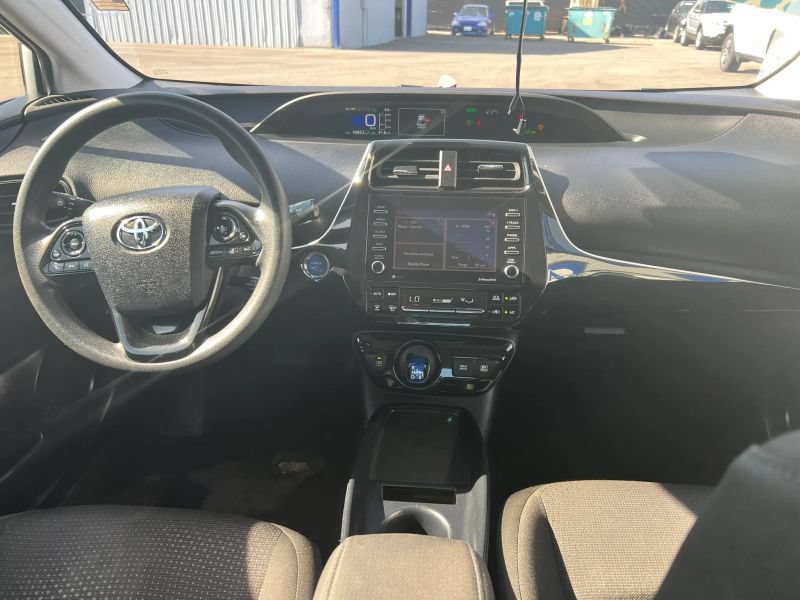 Used 2021 Toyota Prius LE FWD image 12
