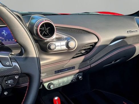 Used 2022 Ferrari F8 Tributo RWD image 10