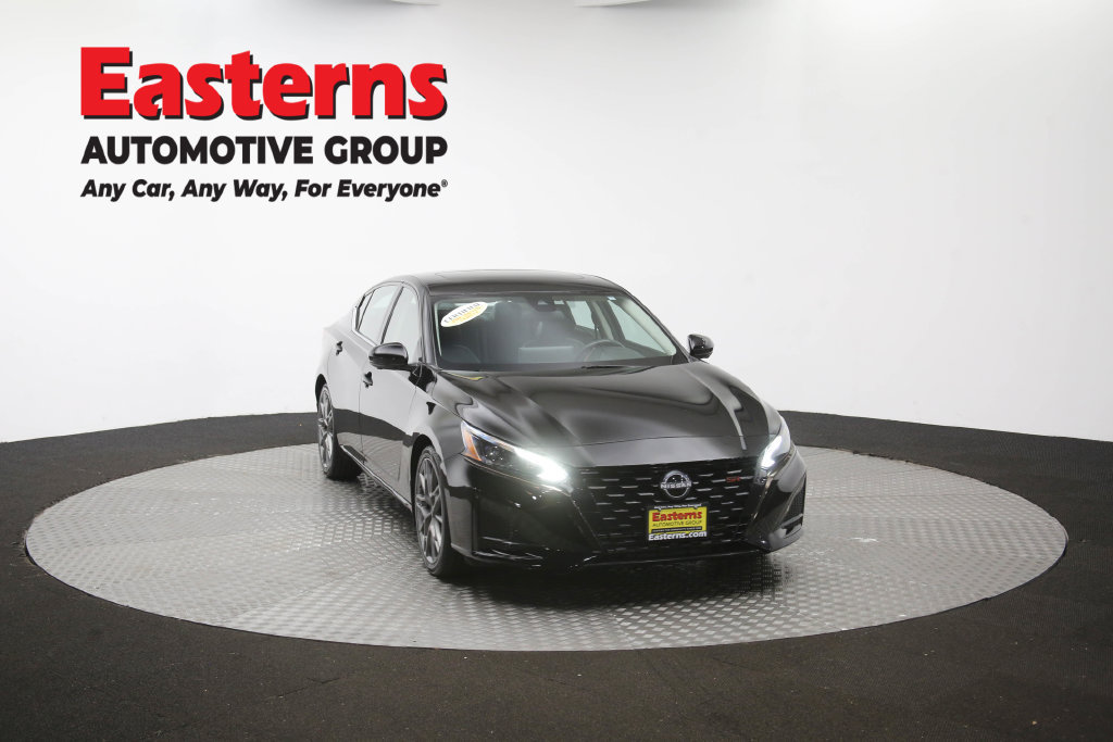 Used 2023 Nissan Altima 2.0 SR FWD image 55