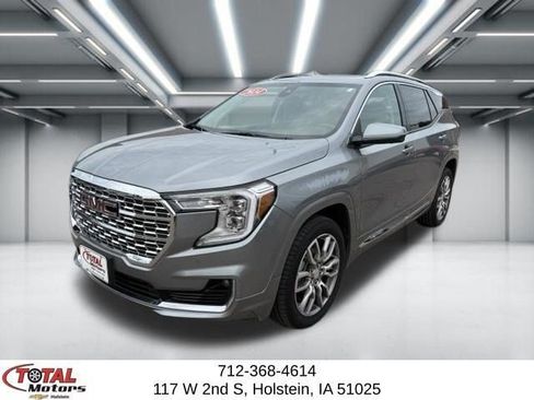 Certified 2024 GMC Terrain Denali w/ Denali Premium Package AWD/4WD image 4