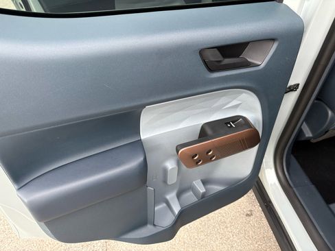 Used 2023 Ford Maverick Lariat w/ Lariat Luxury Package image 35