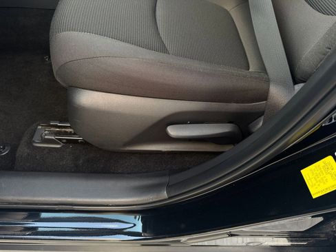 Used 2025 Toyota RAV4 LE image 23