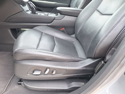 Certified 2023 Cadillac XT5 Premium Luxury w/ Technology Package FWD image 32