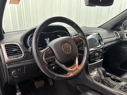 Used 2021 Jeep Grand Cherokee Limited AWD/4WD image 19