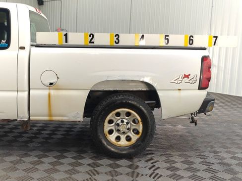 Used 2005 Chevrolet Silverado 1500 W/T w/ Light Duty Power Package image 19