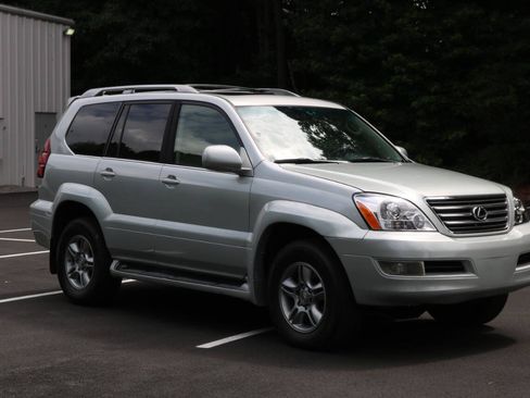 Used 2005 Lexus GX 470 AWD/4WD image 2