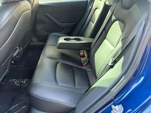 Used 2023 Tesla Model 3 Standard Range RWD image 10