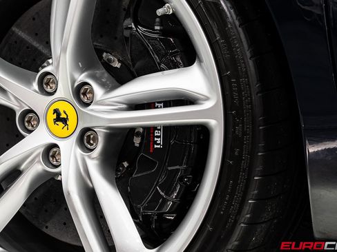 Used 2023 Ferrari 296 GTB RWD image 25