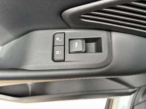 New 2026 Jeep Cherokee Limited image 34