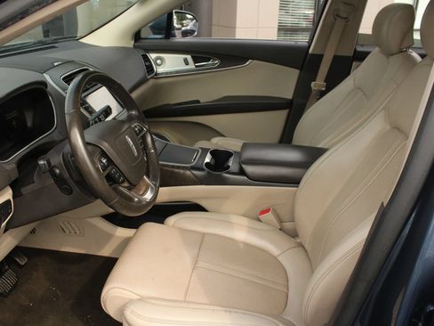 Used 2019 Lincoln Nautilus Reserve w/ Ultimate Package AWD/4WD image 12