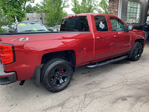 Used 2018 Chevrolet Silverado 1500 LT w/ All Star Edition AWD/4WD image 4