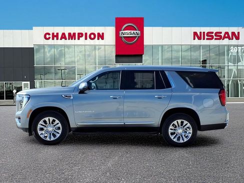 Used 2025 GMC Yukon Denali image 4