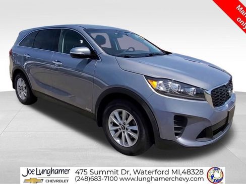 Used 2020 Kia Sorento LX AWD/4WD image 2