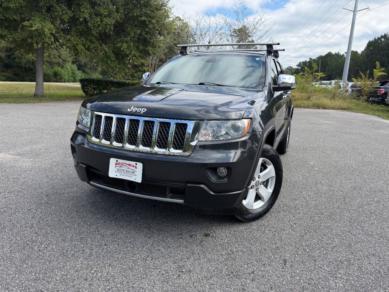 Used 2011 Jeep Grand Cherokee Overland AWD/4WD image 28
