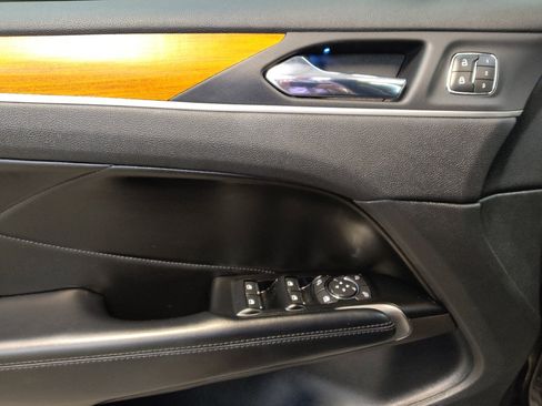 Used 2019 Lincoln MKC Reserve AWD/4WD image 27