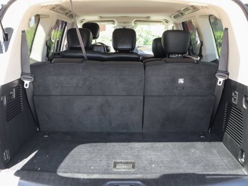 Used 2019 Nissan Armada SL w/ Premium Package RWD image 8