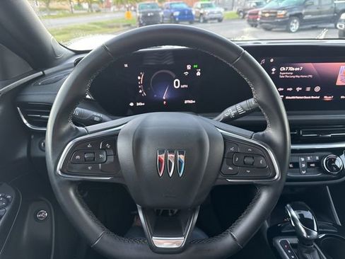 Certified 2024 Buick Envista Sport Touring w/ Convenience II Package image 16