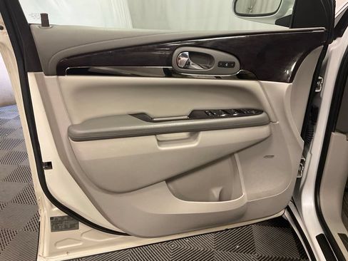 Used 2017 Buick Enclave Premium w/ Experience Buick Package AWD/4WD image 9