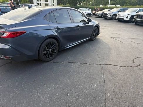 Used 2026 Toyota Camry SE w/ Convenience Package FWD image 7