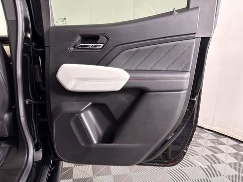 New 2025 GMC Canyon AT4 w/ AT4X Package image 14