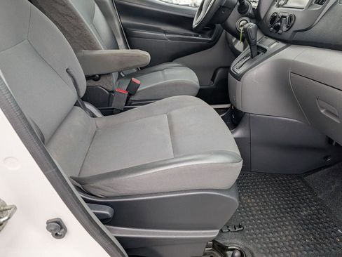 Used 2020 Nissan NV200 SV image 43