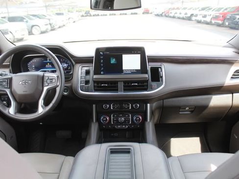 Used 2024 Chevrolet Tahoe Z71 w/ Luxury Package AWD/4WD image 21