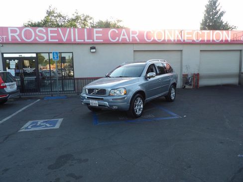Used 2014 Volvo XC90 3.2 w/ Climate Package AWD/4WD image 1