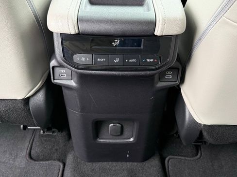 Used 2024 Toyota Grand Highlander XLE image 24