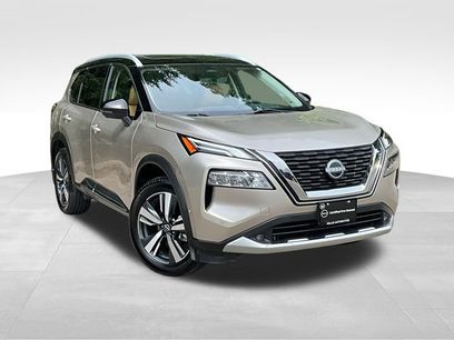 Certified 2022 Nissan Rogue Platinum w/ Head-Up Display Package