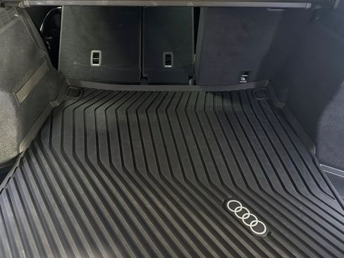 Used 2025 Audi Q5 Premium Plus w/ Premium Plus AWD/4WD image 14