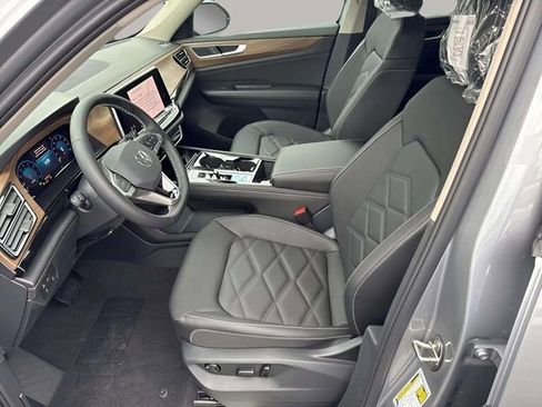 New 2026 Volkswagen Atlas SE image 5