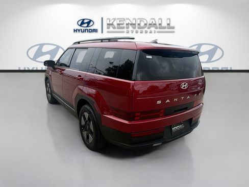 Used 2024 Hyundai Santa Fe SEL FWD image 4