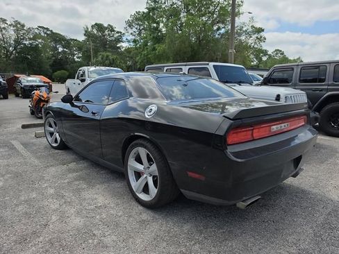 Used 2009 Dodge Challenger SRT8 w/ SRT Option Group II RWD image 5