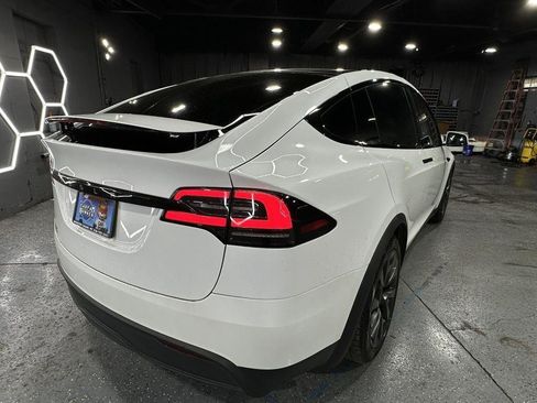 Used 2023 Tesla Model X image 5