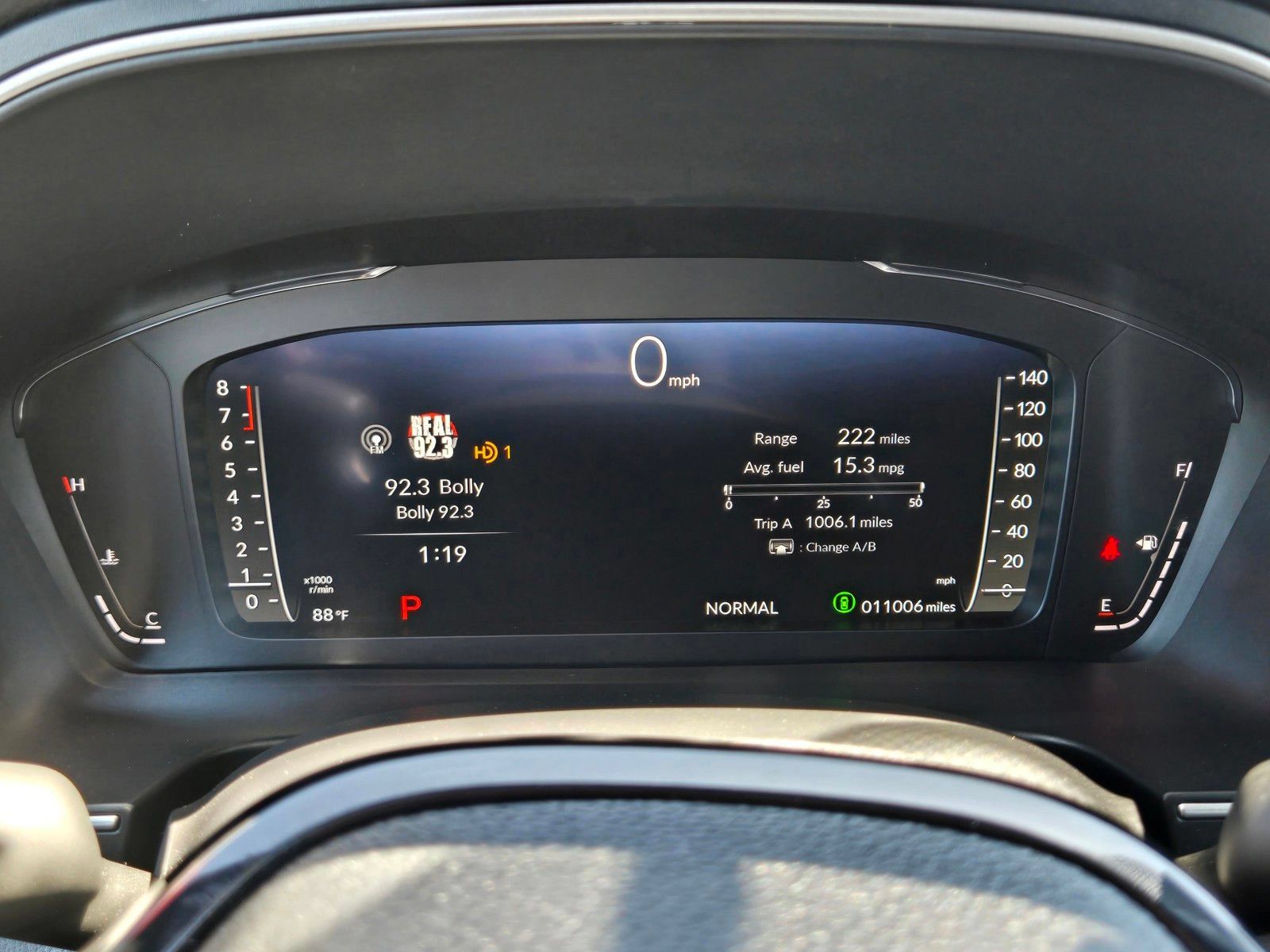 Certified 2025 Honda Pilot Black Edition image 19