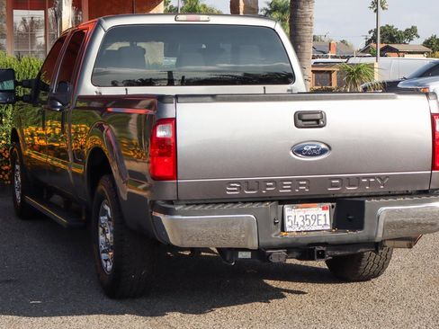 Used 2012 Ford F250 XLT w/ XLT Premium Pkg image 6