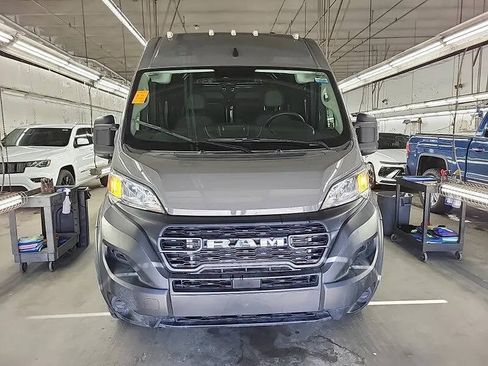 Used 2025 RAM ProMaster 2500 FWD image 5