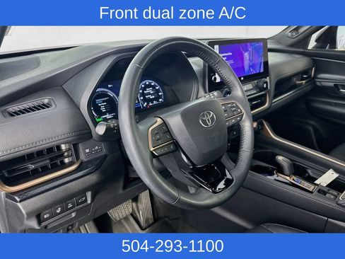 Used 2024 Toyota Grand Highlander AWD Hybrid image 11