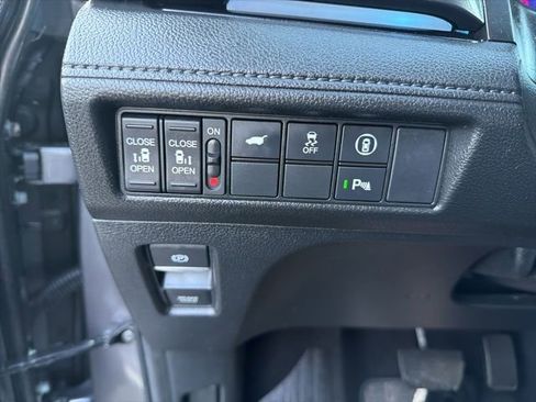 Used 2024 Honda Odyssey Elite image 12