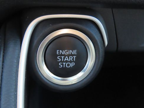 Used 2025 Toyota Grand Highlander AWD image 29