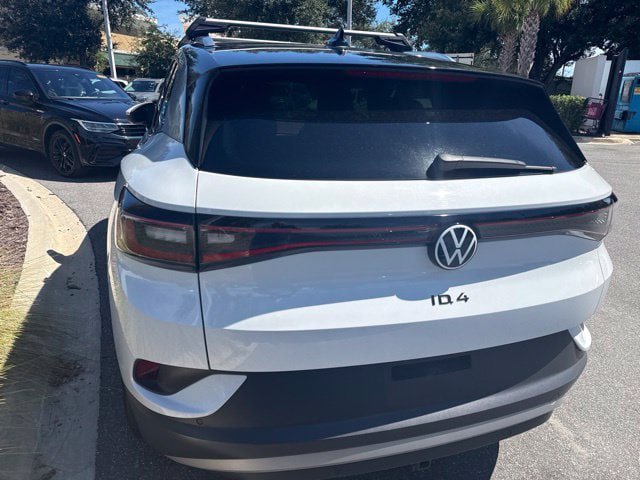 Certified 2022 Volkswagen ID.4 Pro S w/ Gradient Package AWD/4WD image 8
