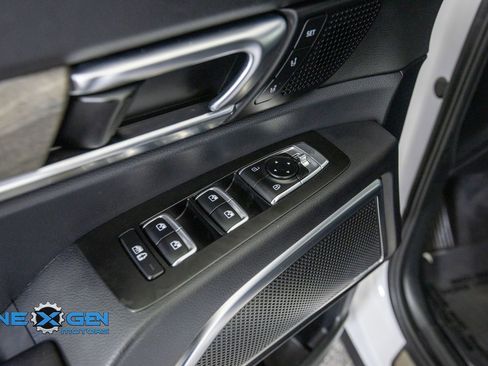 Used 2022 Kia Telluride SX w/ SX Prestige Package AWD/4WD image 12