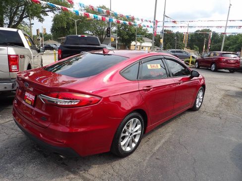 Used 2020 Ford Fusion SE FWD image 5