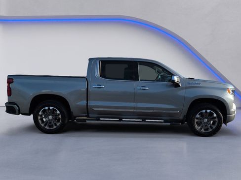 Used 2024 Chevrolet Silverado 1500 High Country w/ Z71 Off-Road Package image 11