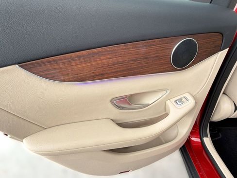 Used 2022 Mercedes-Benz GLC 300 image 27