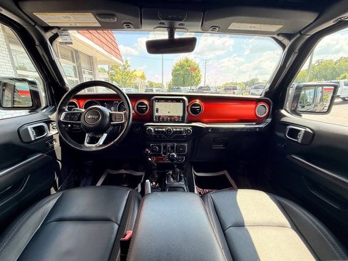 Used 2020 Jeep Wrangler Unlimited Rubicon AWD/4WD image 32
