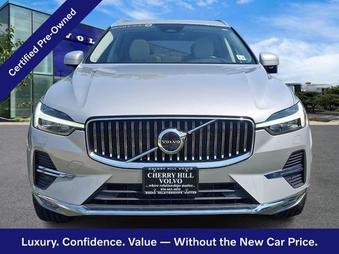 Certified 2023 Volvo XC60 B5 Plus w/ Climate Package AWD/4WD image 2
